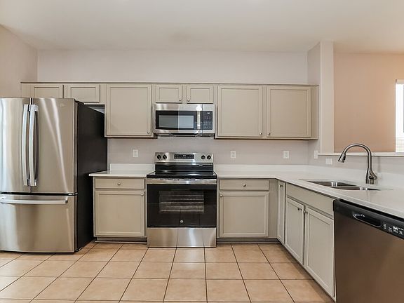 5th image of 7403 W Saint Charles Ave