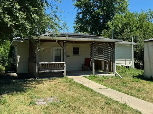 403 E South 3rd St, Findlay, IL 62534