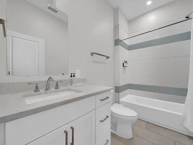 304 Erskine St #2B — Photo 8