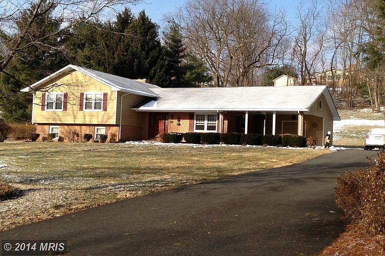 1st image of 108 Beverly Dr