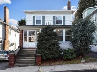 31 Ridgehurst Rd, West Orange, NJ 07052