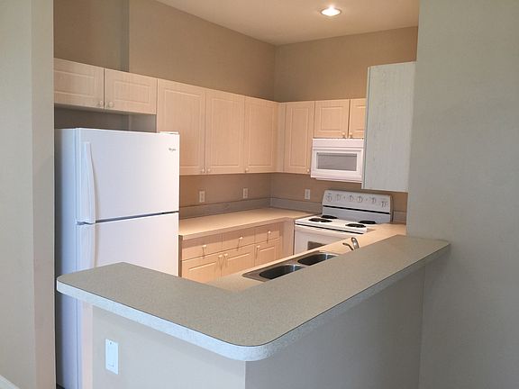 4th image of 17376 Barbara Dr