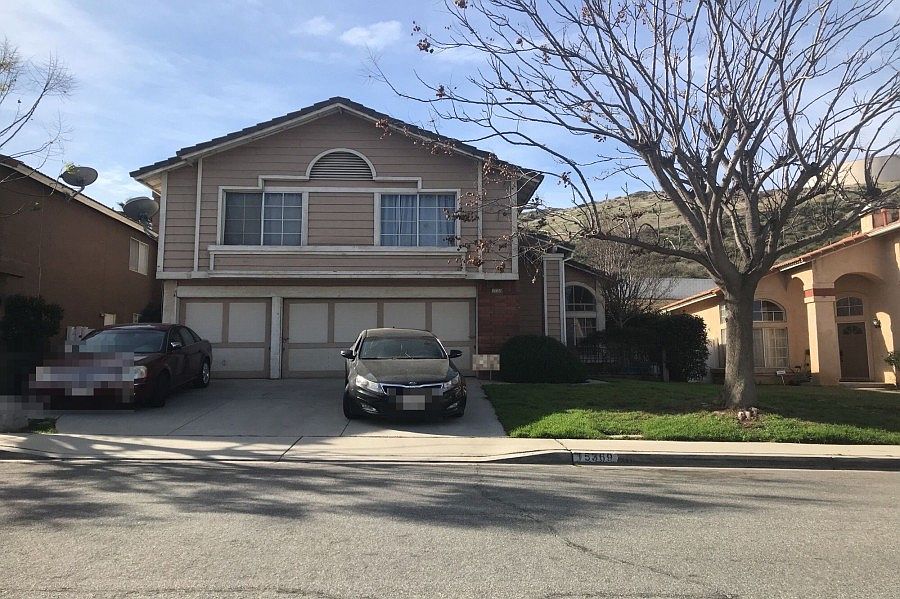 1st image of 15369 Daybreak Ln