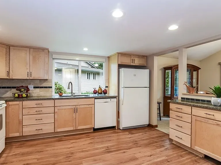 kitchen mainfloor