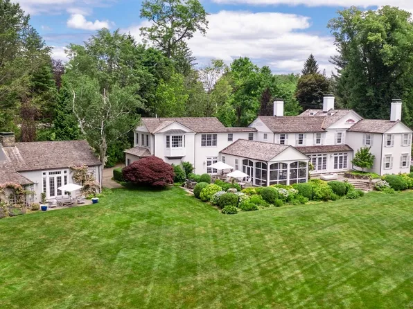 3113 Bronson Road, Fairfield, CT 06824