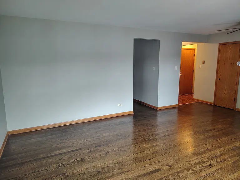 3601 S Damen Ave #3B — Photo 3