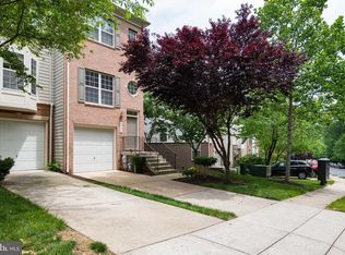 8024 Pennington Dr, Laurel, MD 20724