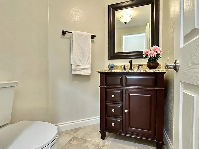 9 Serena Ct — Photo 17
