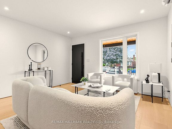 5th image of 227 Donlands Ave
