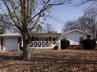 2011 Morris Ave, Columbia, TN 38401