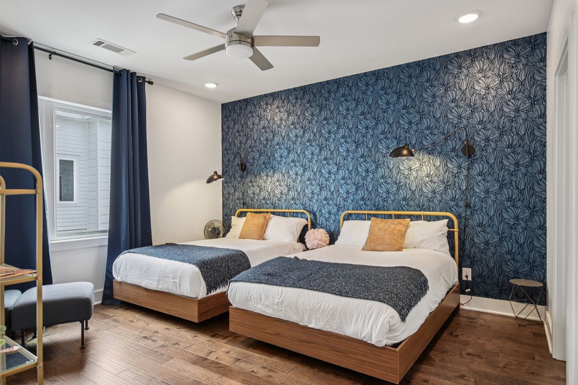 Vibe Pl-S1007-040.jpg