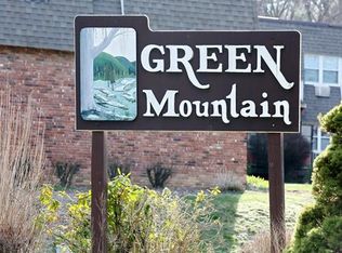 13 Crescent Dr APT 52, Thiells, NY 10984