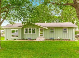 7102 N Montrose Ave, Kansas City, MO 64151