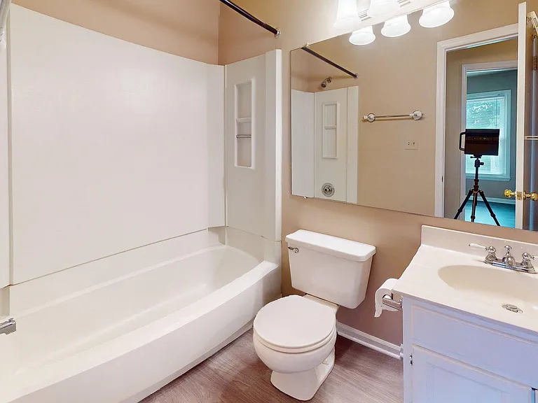 6008 Chestnut Hollow Ct — Photo 25