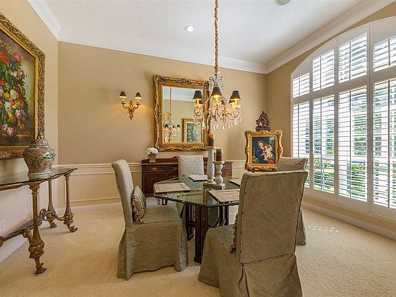 3rd image of 187 Parkside Dr