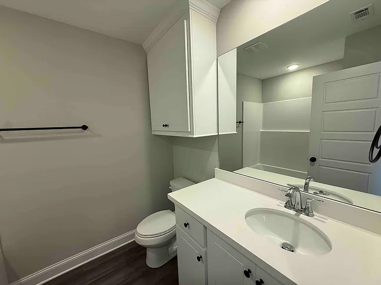 548 Patrick Farms Dr — Photo 18