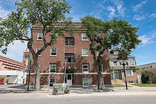 217 Sherbrook St Photo 1