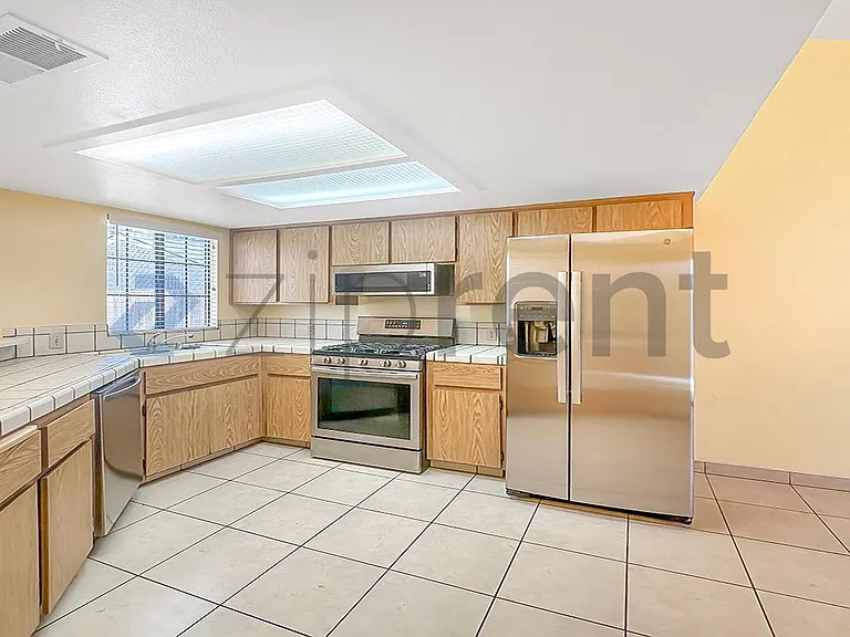 5490 N West Ave #104 — Photo 8
