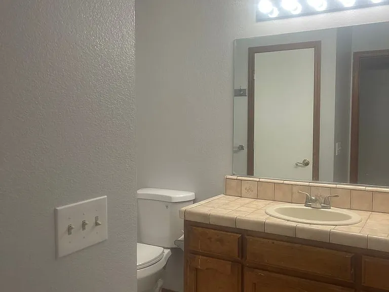 651 Country Oak Dr — Photo 17