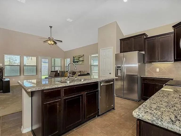 2220 Scott Creek Dr — Photo 4