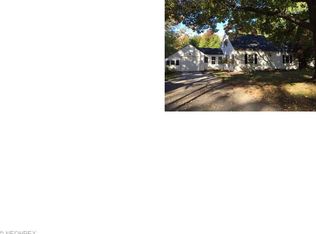2868 Columbia Rd, Westlake, OH 44145