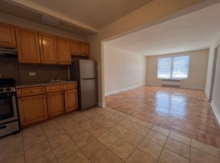 87-01 Midland Pkwy #2A, Jamaica, NY 11432