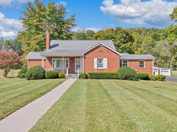 8699 Lee Hwy, Troutville, VA 24090