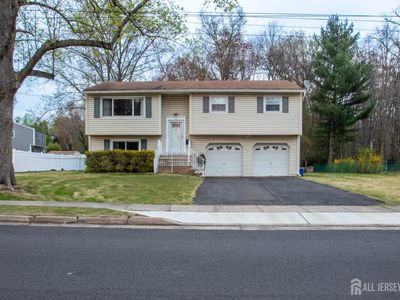 67 Janice Dr, Spotswood, NJ, 08884