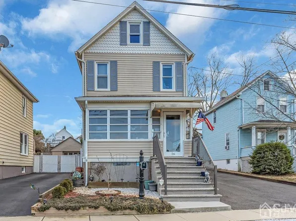 26 Hart St, Sayreville, NJ 08872