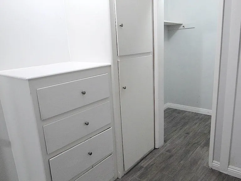 3247 W Century Blvd #8 — Photo 21
