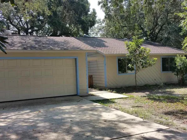 1016 Great Oaks Dr, Gulf Breeze, FL 32563