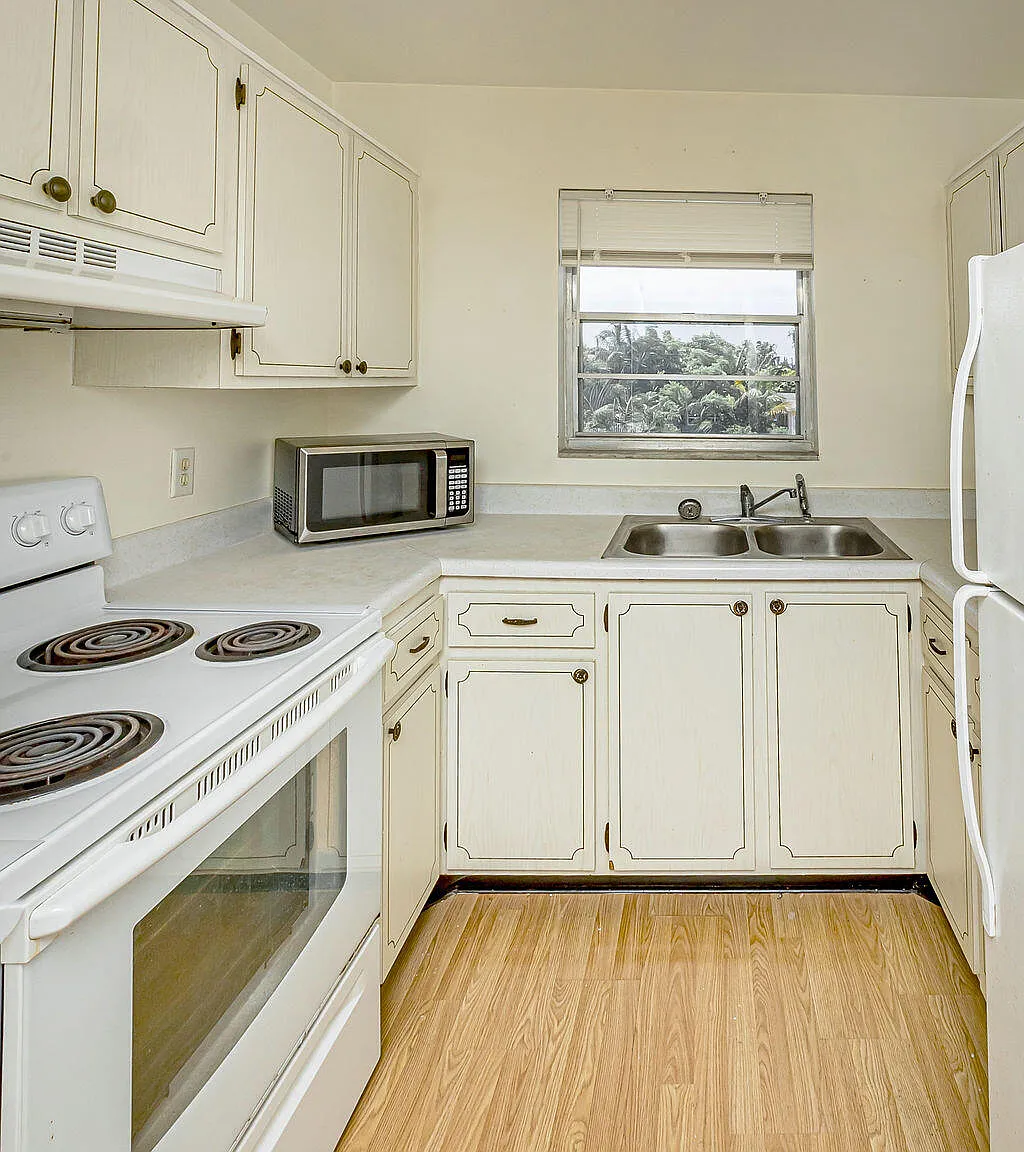 1 bed, 1.0 bath, 596 sqft, $1,450 — Photo 3
