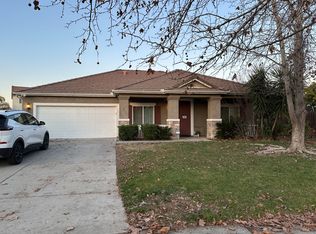 6072 E Cortland Ave, Fresno, CA