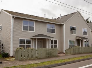 14142 E Burnside St APT 4, Portland, OR 97233