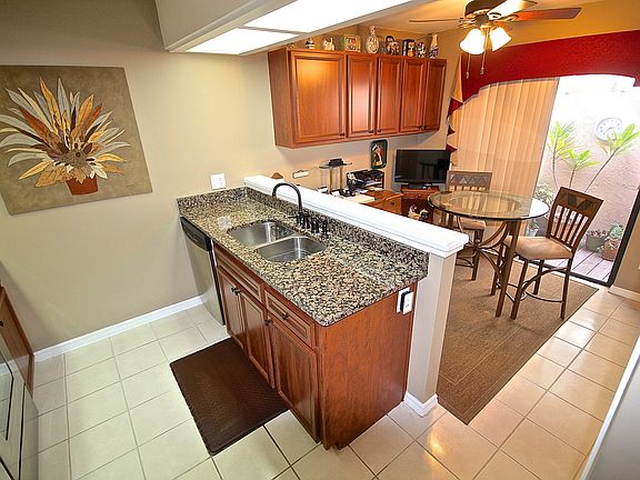 3rd image of 2307 Sun Valley Cir