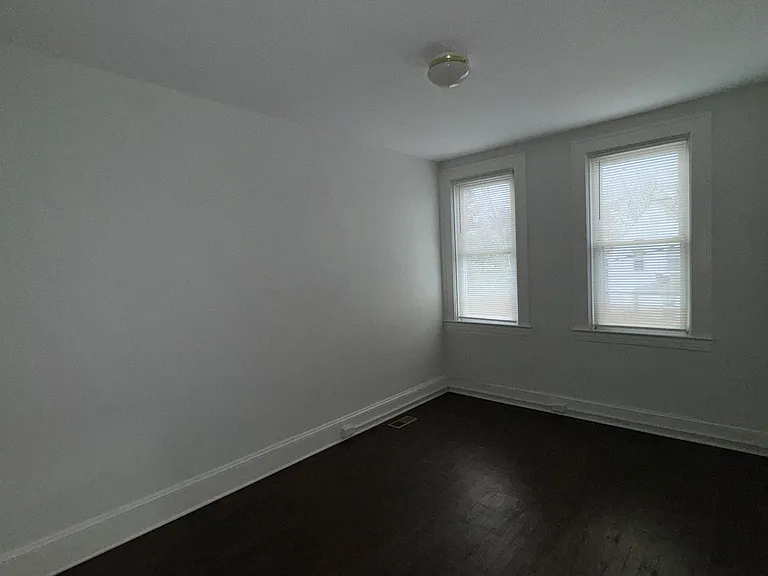119 Ventnor Ter — Photo 15