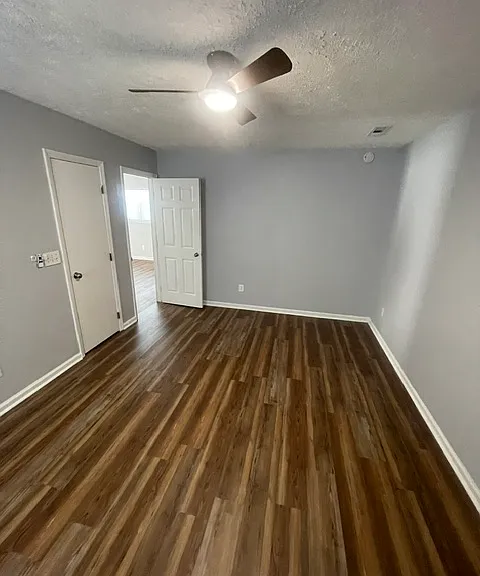 630 Varsity Dr — Photo 6