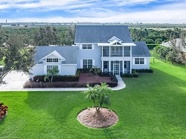 555 Sunset Pointe Dr, Lake Placid, FL 33852