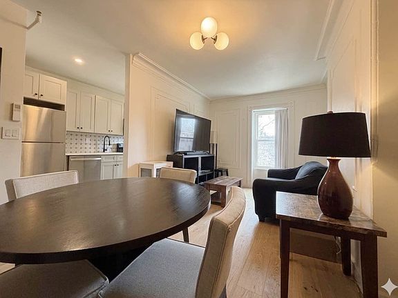 2nd image of 530 Decatur St #2F