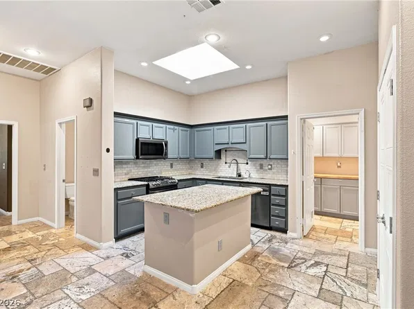 9224 Aqueduct St, Las Vegas, NV 89123