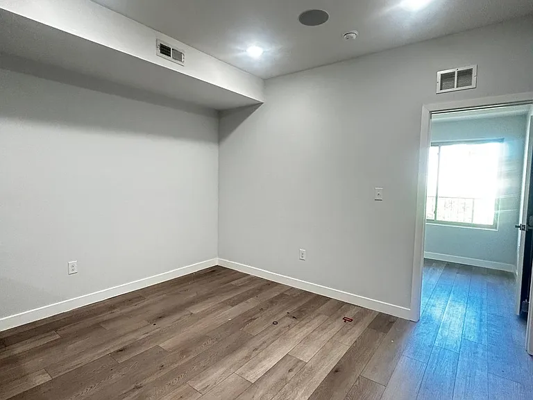 2212 N Marshall St #2 — Photo 3