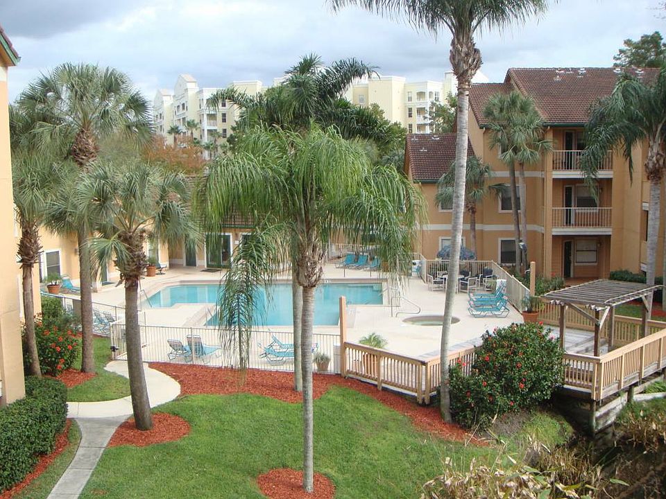 1st image of 3028 Parkway Blvd APT 304