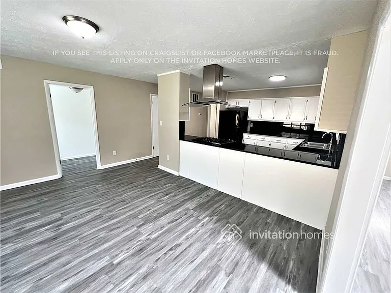 5006 Stoney Point Cir — Photo 7