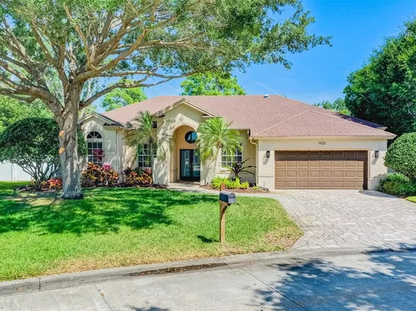 1933 Glen Lakes Cir N, Saint Petersburg, FL 33702