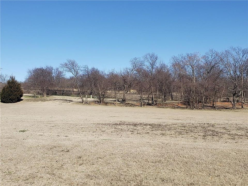 2nd image of 3510 Joshua Ln