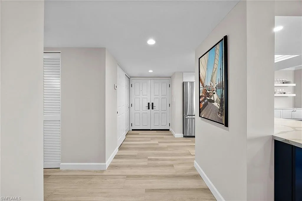 3 bed, 2.0 bath, 1799 sqft, $10,500 — Photo 3