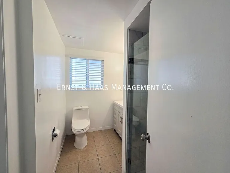 873 E Turmont St — Photo 17