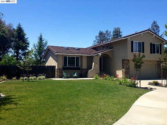 3rd image of 861 Chateli Ct