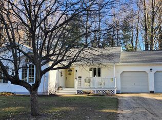 215 Huntington Rd, Houghton Lake, MI 48629