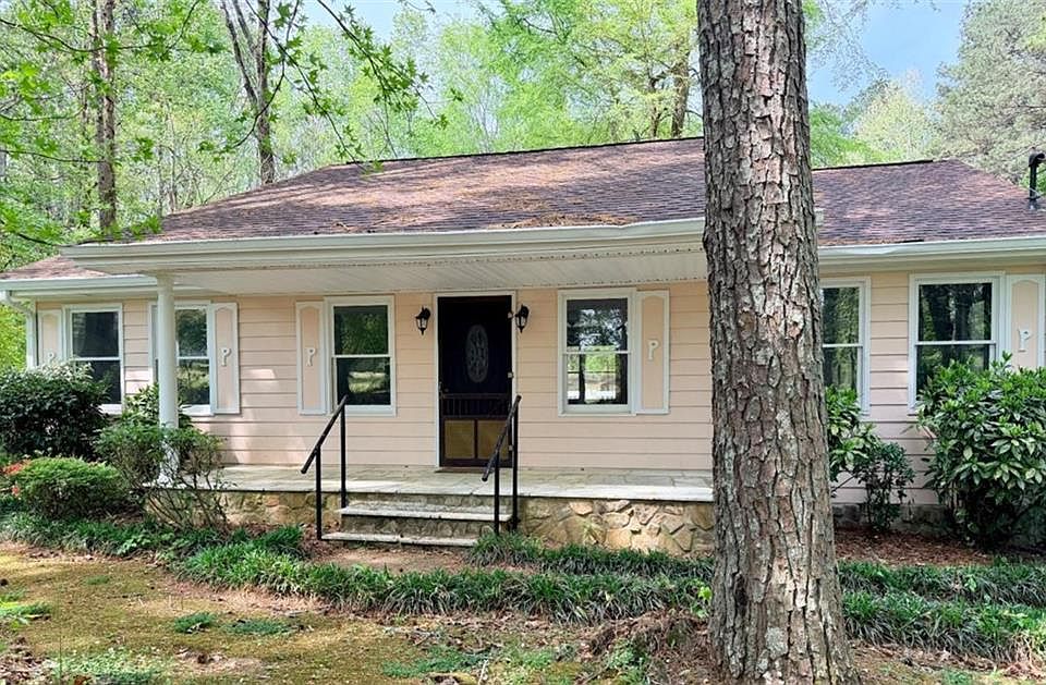 1st image of 1129 Cave Springs Rd